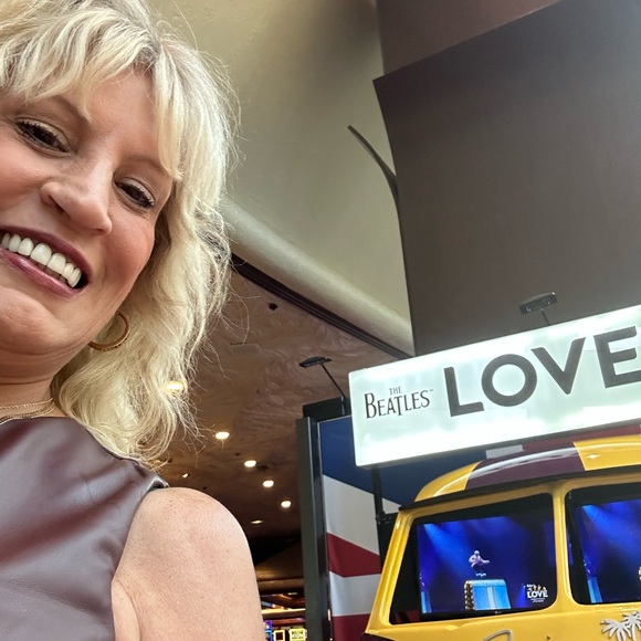 Meet your Posher, Diane - Picture 2 of 16